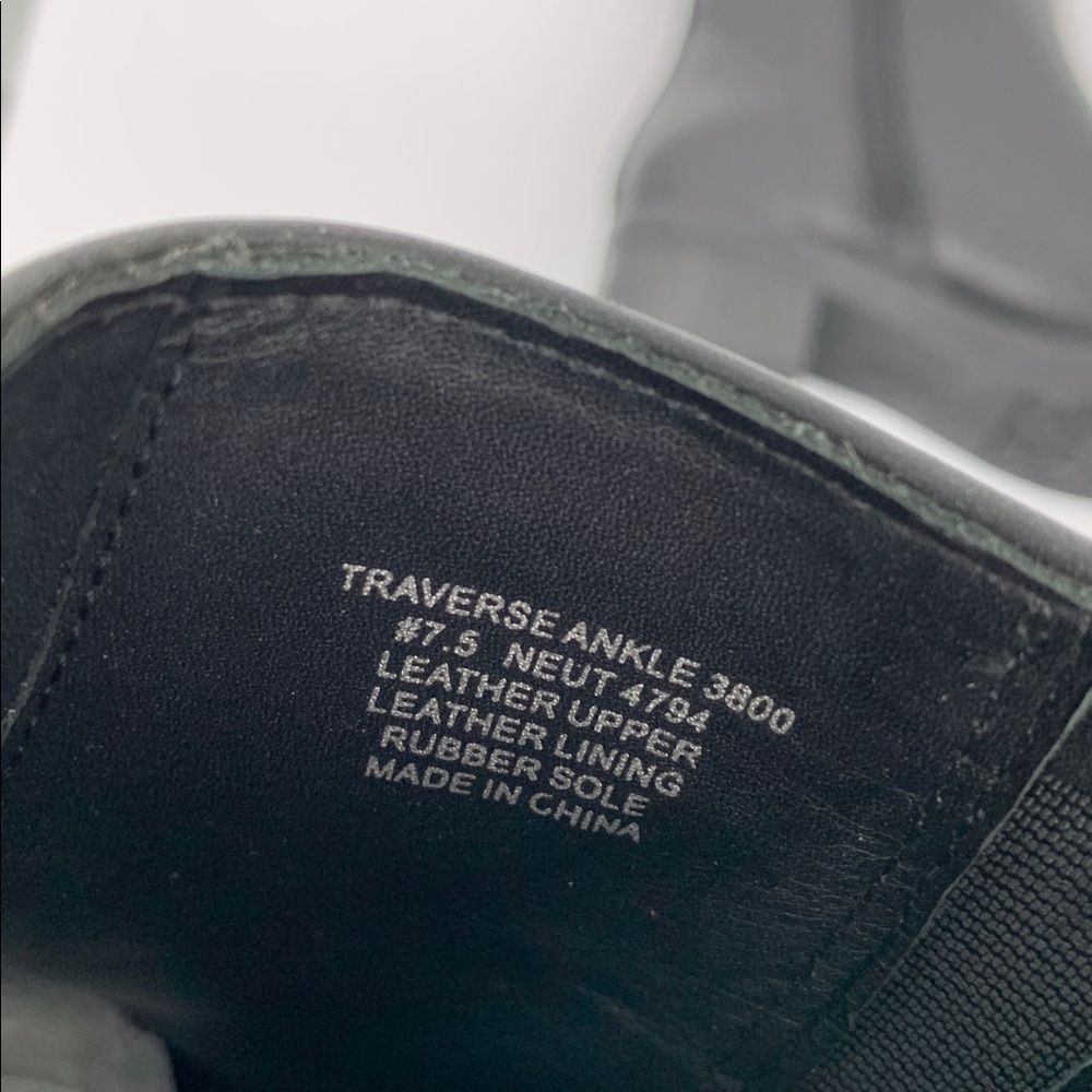 ABEO Traverse Ankle boots black leather chunky zipper comfort footbed new 7.5 - Picture 7 of 7